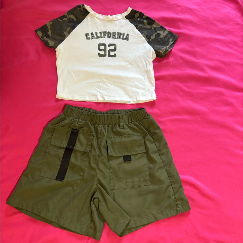 Adorable camouflage shorts outfit